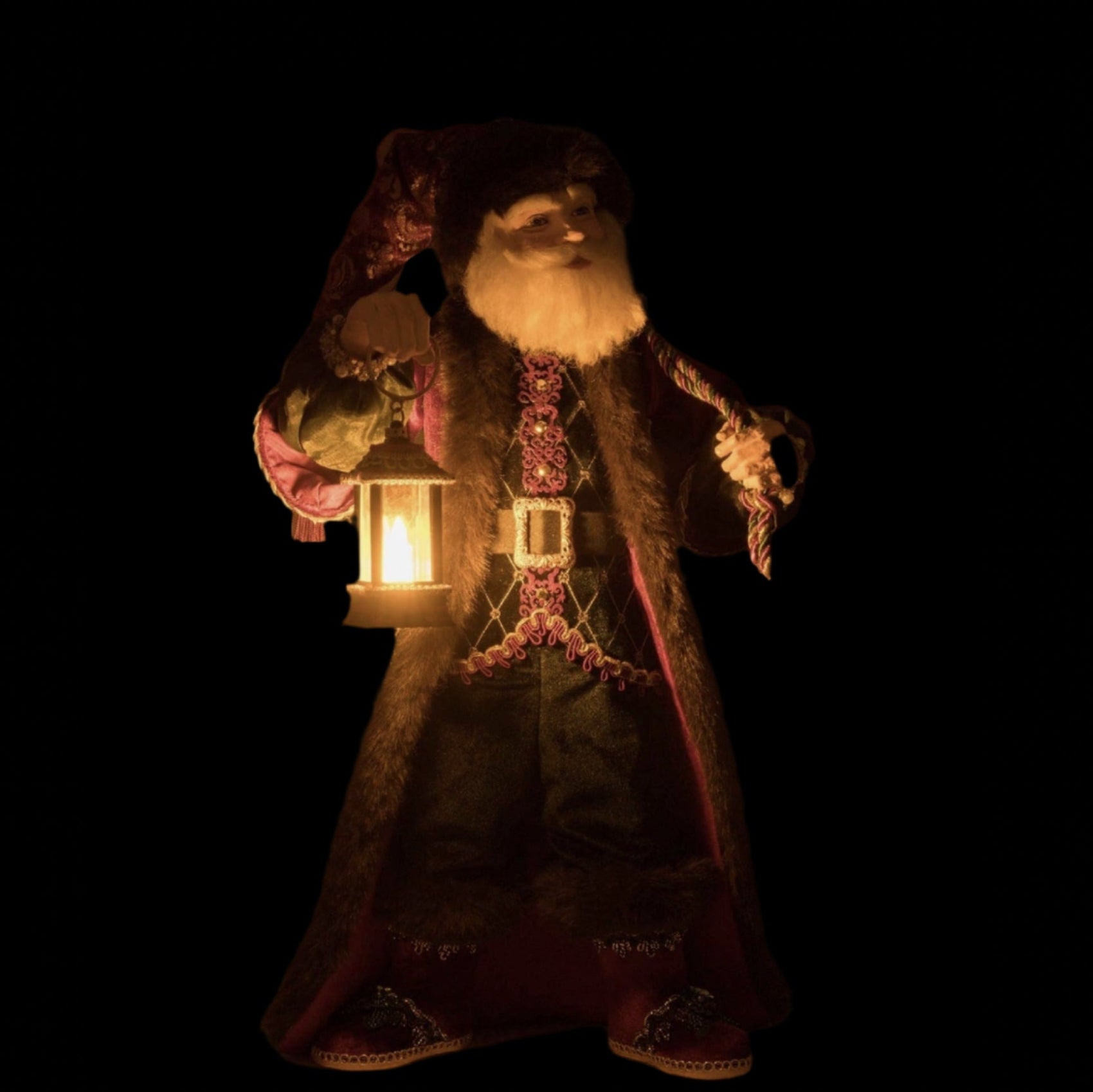 lantern+lit+view+of+Katherines+Collection+Father+Nicolas+Balsam+Santa+Claus+28-528793+810187071201+Winter+Balsam+and+Berry+Christmas+holiday+decor+collection