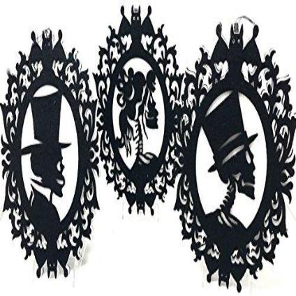 Season's Direct Skull Family Portraits Hanging Wall Decor