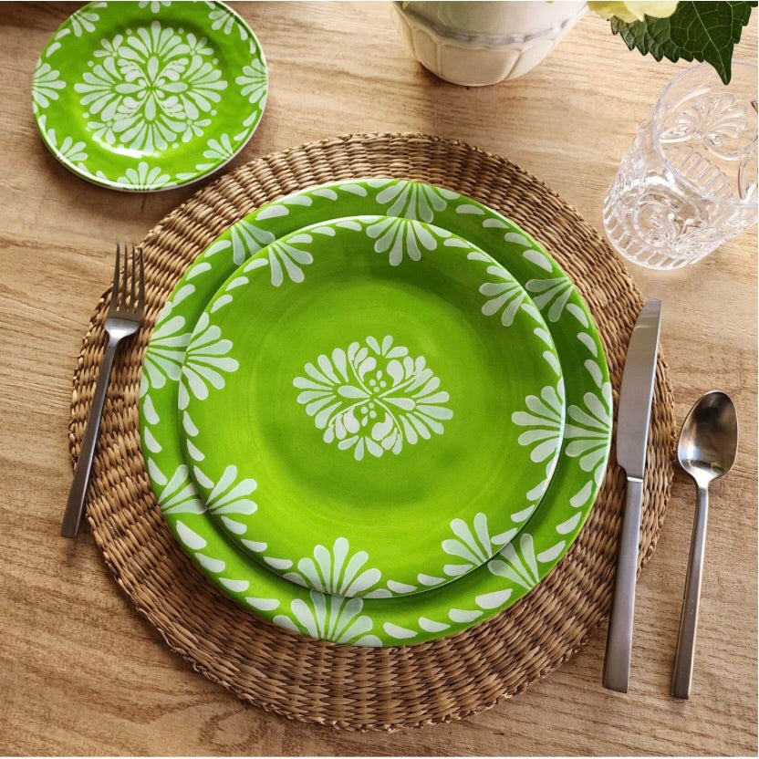 Le-Cadeaux-Paloma-Green-Melamine-Dinnerware-Durable-Outdoor-Tableware-Collection