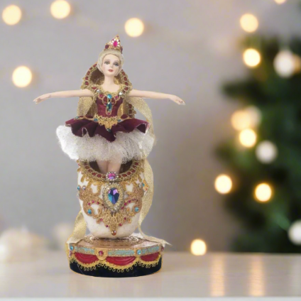 view-with-garland-and-lights-of-28-328854-katherines-collection-nutcracker-Ballerina-Slipper-Diorama