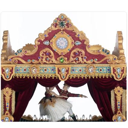 view-of-Katherines-collection-Nutcracker-Stage-Carriage-28-328858