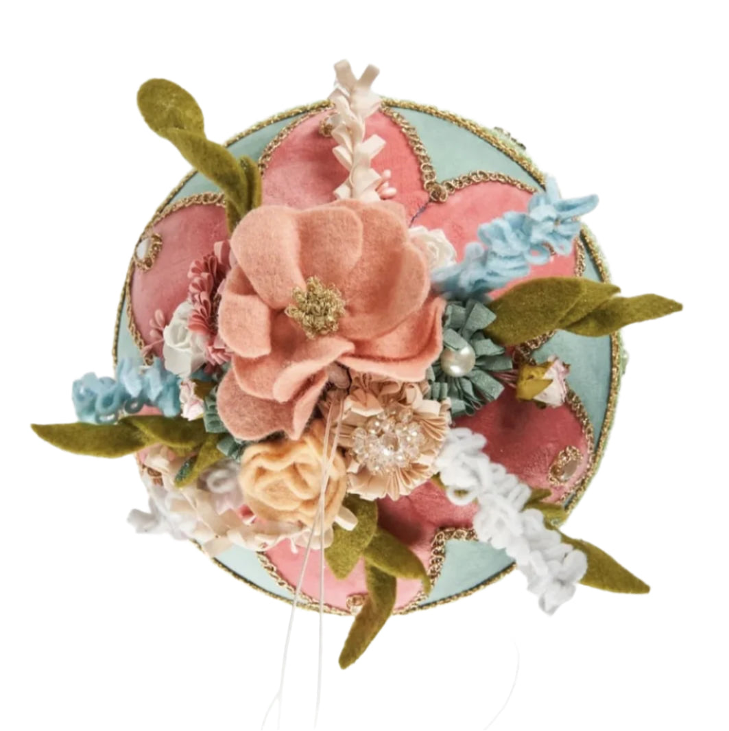 Katherine's Collection Up, Up and Away Balloon Table Decor - Thumbnail 2