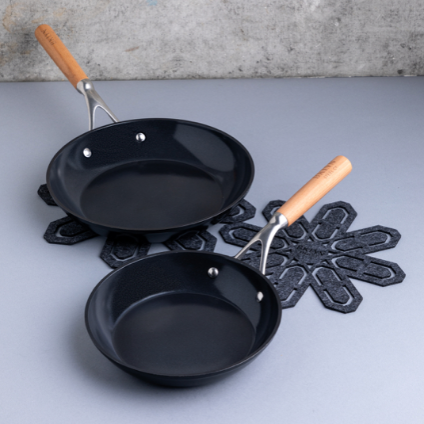 Brooklyn-steel-atmosphere-frying-pan-set-wood-handles