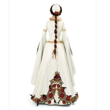 back-view-of-katherinres-collection-shakesfeare-Gloomiet-Life-Size-Doll -8-228459